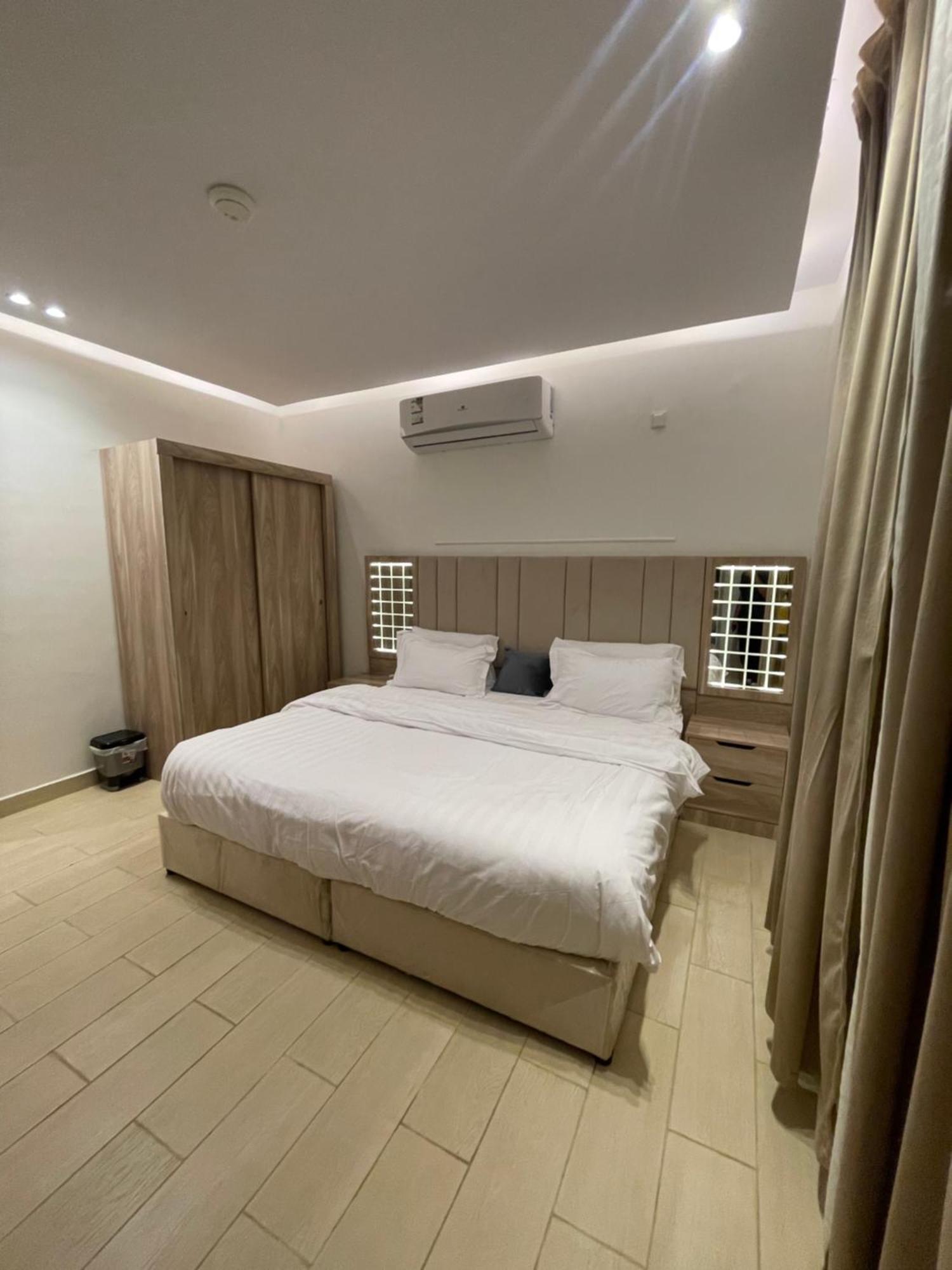 Friday Suites Al-'Ula Exteriör bild