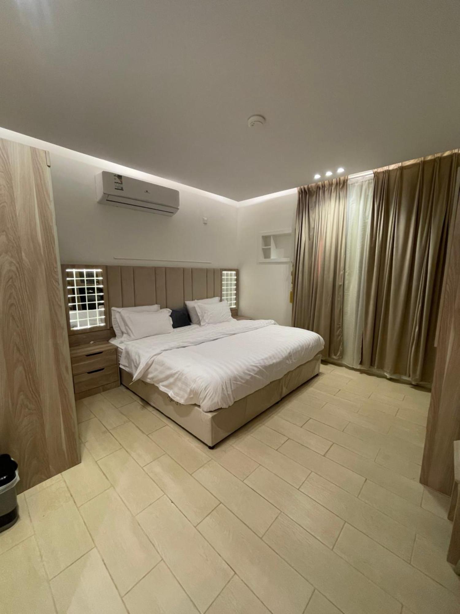 Friday Suites Al-'Ula Exteriör bild