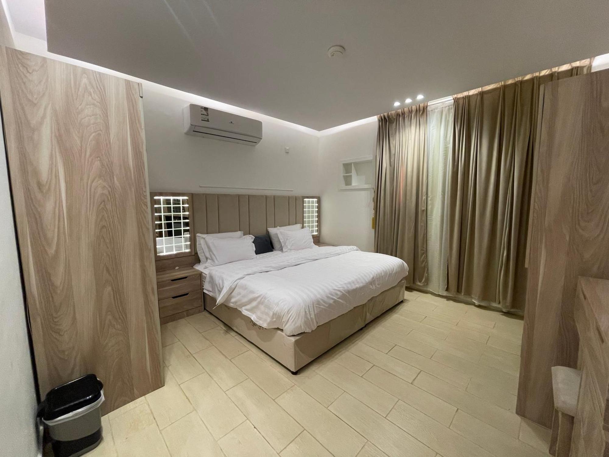 Friday Suites Al-'Ula Exteriör bild