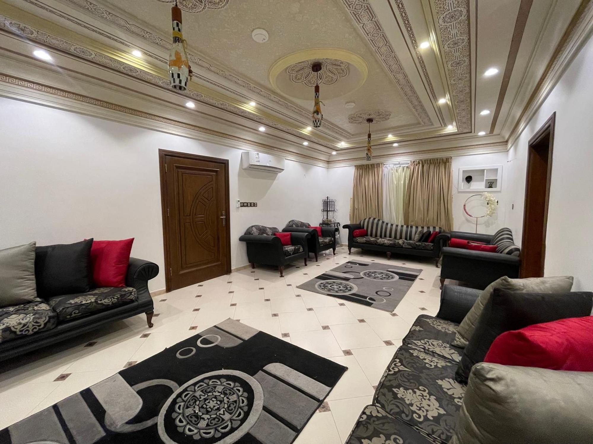 Friday Suites Al-'Ula Exteriör bild