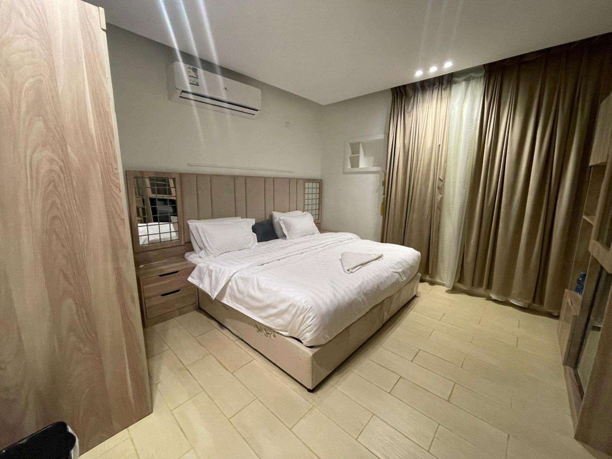 Friday Suites Al-'Ula Exteriör bild
